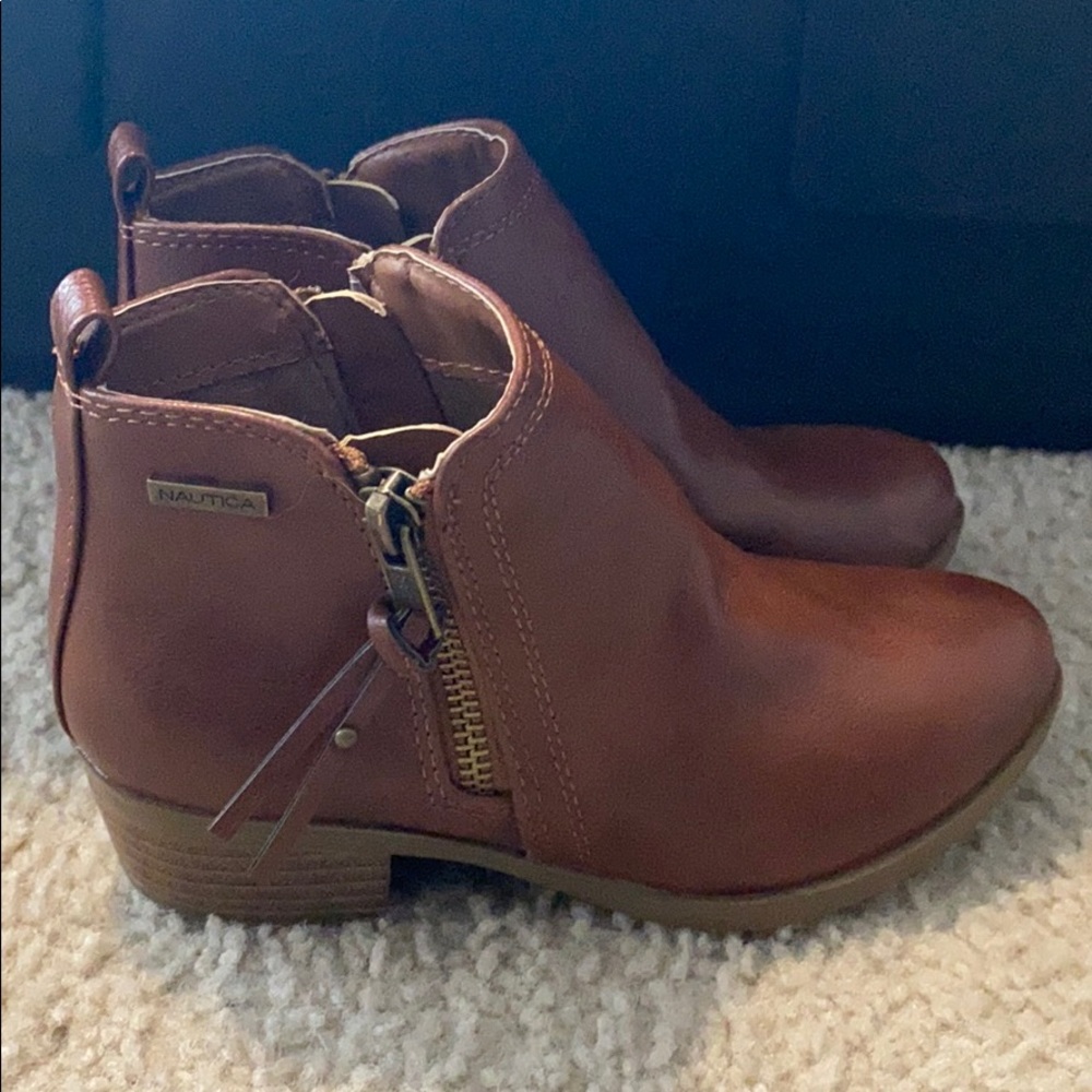 Girls Nautica boots